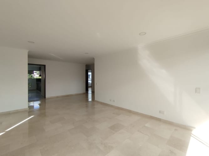 Apartamento de 3 alcobas en arriendo en El Poblado, Medellín, 162 m² · foto 11 de 20