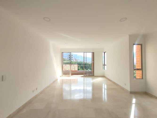 Apartamento de 3 alcobas en arriendo en El Poblado, Medellín, 162 m² · foto 13 de 20