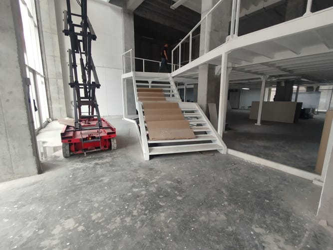 Local en arriendo en El Poblado, Medellín, 3395 m² · foto 3 de 20