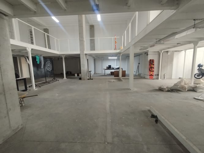 Local en arriendo en El Poblado, Medellín, 3395 m² · foto 5 de 20