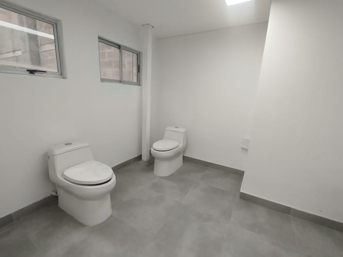 Local en arriendo en El Poblado, Medellín, 3395 m² · foto 9 de 20