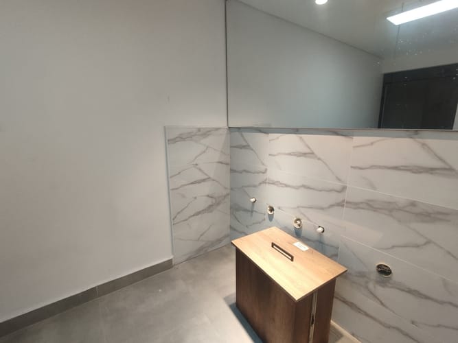 Local en arriendo en El Poblado, Medellín, 3395 m² · foto 10 de 20