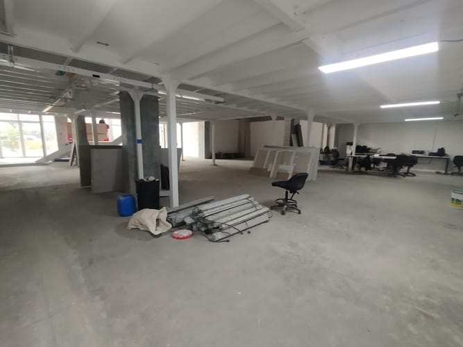 Local en arriendo en El Poblado, Medellín, 3395 m² · foto 13 de 20