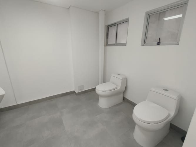Local en arriendo en El Poblado, Medellín, 3395 m² · foto 20 de 20