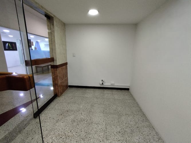 Oficina en arriendo en Vía Las Palmas, Medellín, 105 m² · foto 2 de 16