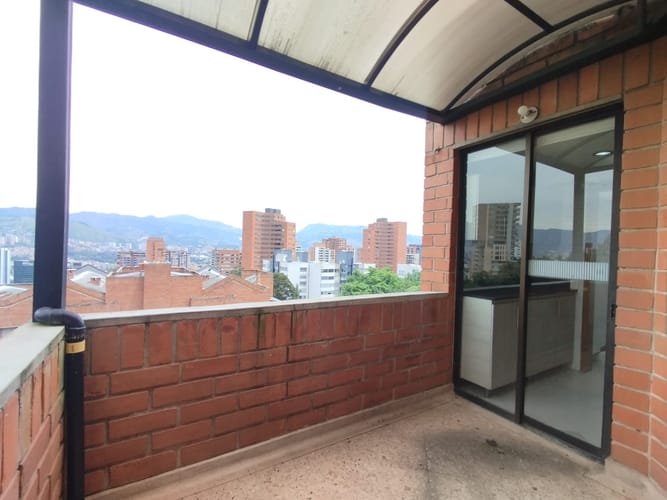 Apartamento de 3 alcobas en arriendo en Los Balsos, Medellín, 160 m² · foto 5 de 20