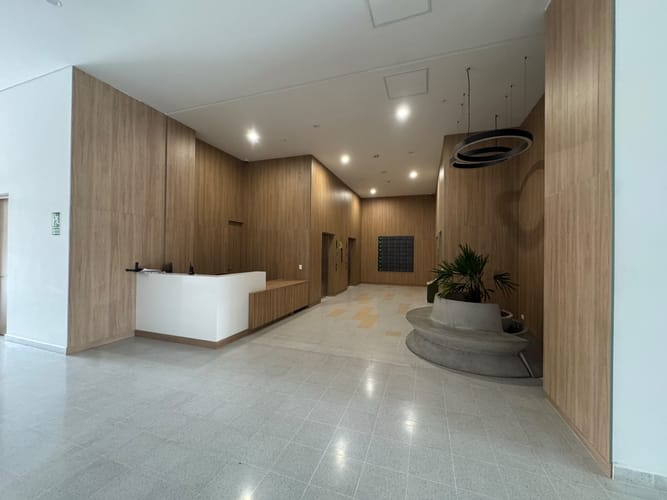 Local en arriendo en Laureles, Medellín, 188 m² · foto 4 de 12