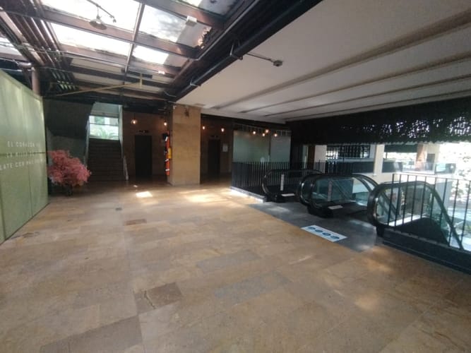 Local en arriendo en El Poblado, Medellín, 1284 m² · foto 12 de 12