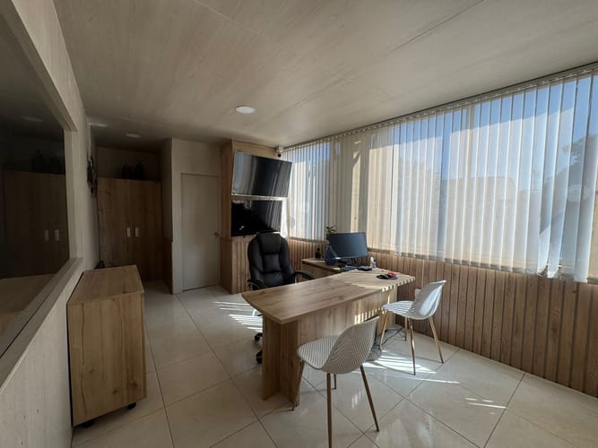 Bodega en arriendo en Cristo Rey, Medellín, 230 m² · foto 7 de 18