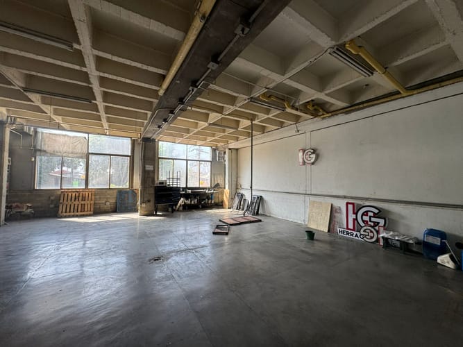 Bodega en arriendo en Cristo Rey, Medellín, 230 m² · foto 9 de 18