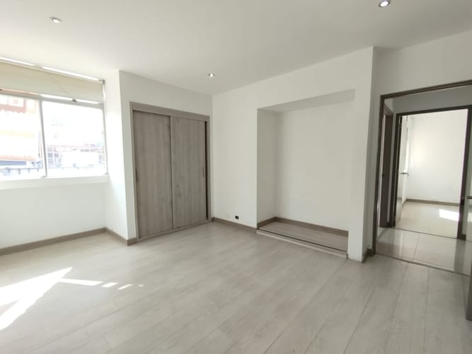 Apartamento de 3 alcobas en arriendo en Lalinde, Medellín, 137 m² · foto 7 de 20