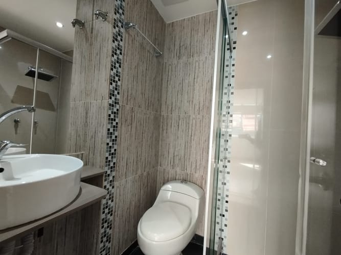 Apartamento de 3 alcobas en arriendo en Lalinde, Medellín, 137 m² · foto 9 de 20