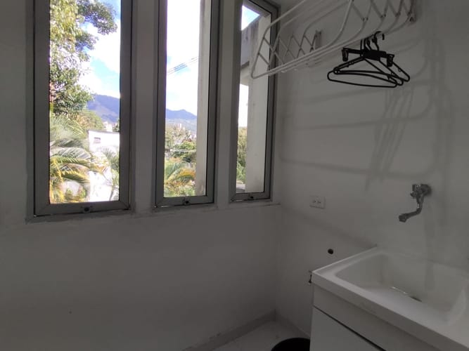 Apartamento de 3 alcobas en arriendo en Lalinde, Medellín, 137 m² · foto 18 de 20