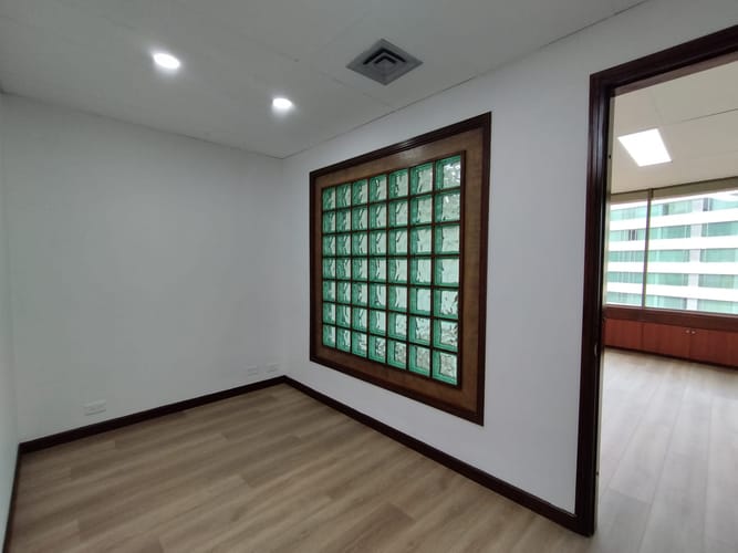 Oficina en arriendo en El Poblado, Medellín, 53 m² · foto 6 de 11
