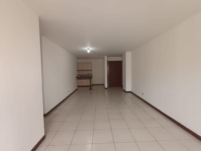 Apartamento de 3 alcobas en arriendo en Vía Las Palmas, Medellín, 110 m² · foto 7 de 20