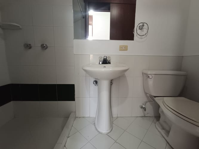 Apartamento de 3 alcobas en arriendo en Vía Las Palmas, Medellín, 110 m² · foto 11 de 20