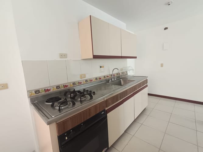 Apartamento de 3 alcobas en arriendo en Vía Las Palmas, Medellín, 110 m² · foto 15 de 20