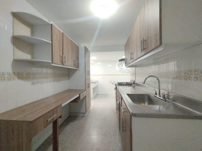 Apartamento de 3 alcobas en arriendo en El Poblado, Medellín, 143 m² · foto 4 de 20