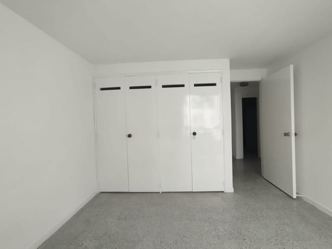 Apartamento de 3 alcobas en arriendo en El Poblado, Medellín, 143 m² · foto 7 de 20