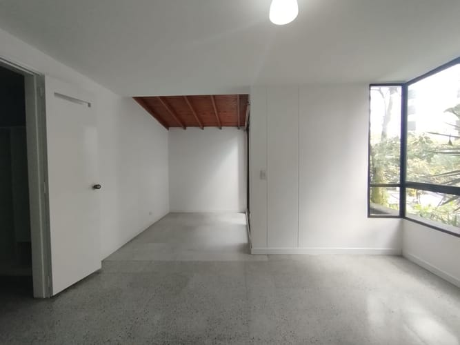 Apartamento de 3 alcobas en arriendo en El Poblado, Medellín, 143 m² · foto 9 de 20
