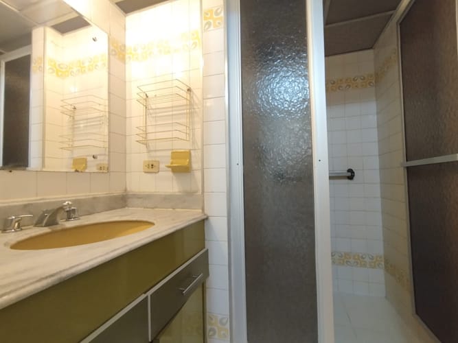 Apartamento de 3 alcobas en arriendo en El Poblado, Medellín, 143 m² · foto 13 de 20