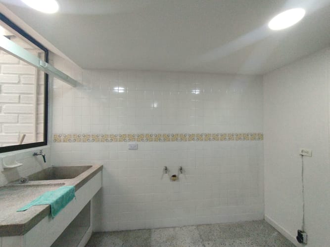 Apartamento de 3 alcobas en arriendo en El Poblado, Medellín, 143 m² · foto 18 de 20