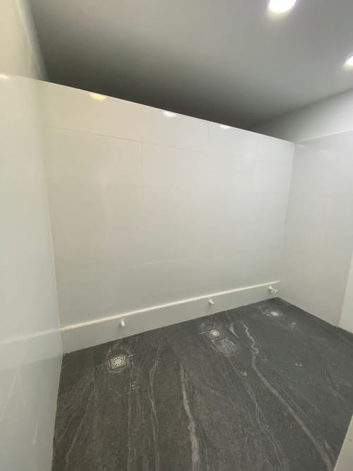 Casa de 5 alcobas en arriendo en Laureles, Medellín, 440 m² · foto 2 de 20