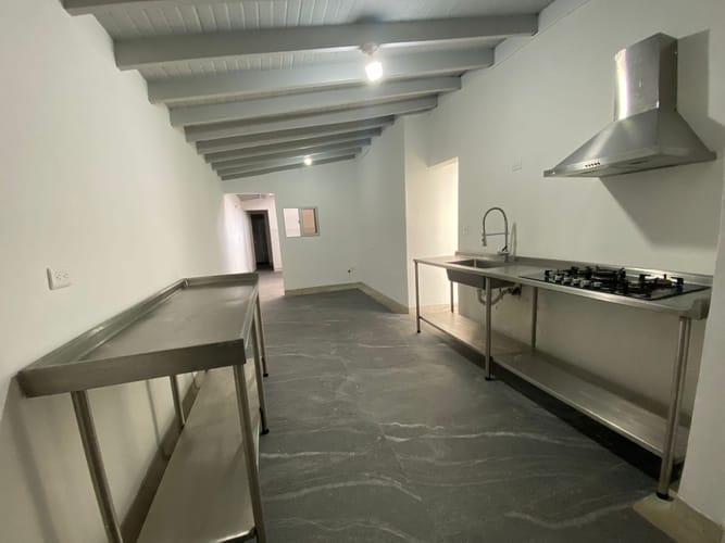 Casa de 5 alcobas en arriendo en Laureles, Medellín, 440 m² · foto 8 de 20