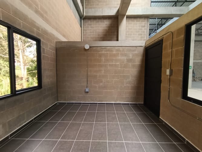Bodega en arriendo en Monteazul, Sabaneta, 441 m² · foto 14 de 20