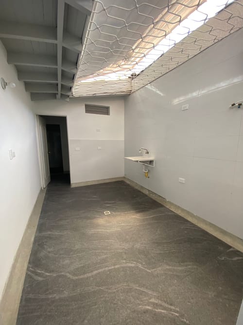 Casa de 5 alcobas en arriendo en Laureles, Medellín, 440 m² · foto 14 de 20