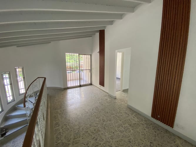 Casa de 5 alcobas en arriendo en Laureles, Medellín, 440 m² · foto 16 de 20