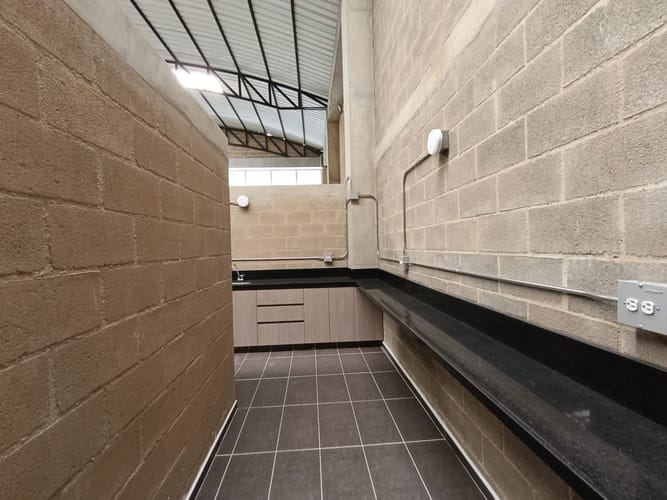 Bodega en arriendo en Monteazul, Sabaneta, 441 m² · foto 18 de 20