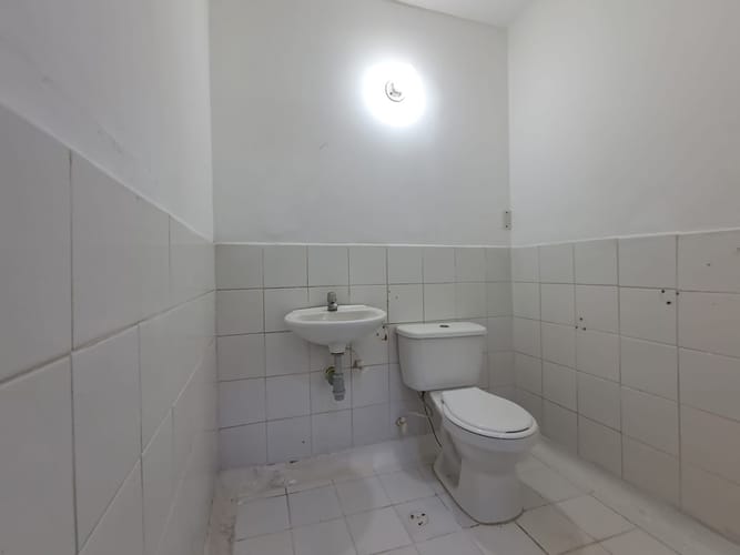 Casa de 14 alcobas en arriendo en Boston, Medellín, 580 m² · foto 4 de 20