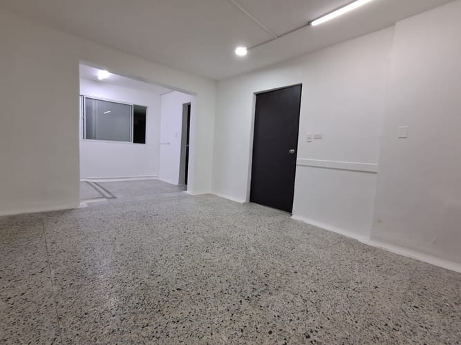 Casa de 14 alcobas en arriendo en Boston, Medellín, 580 m² · foto 8 de 20