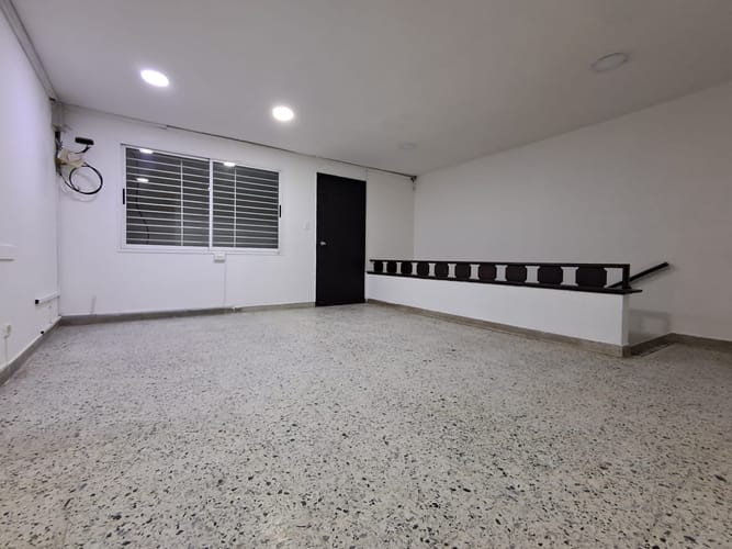 Casa de 14 alcobas en arriendo en Boston, Medellín, 580 m² · foto 15 de 20