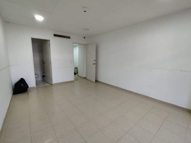 Oficina en arriendo en La Ceja, 37 m² · foto 7 de 8