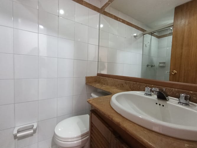 Apartamento de 3 alcobas en arriendo en El Poblado, Medellín, 72 m² · foto 3 de 19