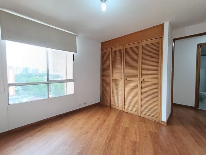 Apartamento de 3 alcobas en arriendo en El Poblado, Medellín, 72 m² · foto 5 de 19