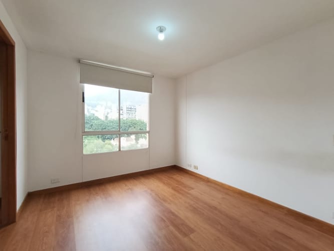 Apartamento de 3 alcobas en arriendo en El Poblado, Medellín, 72 m² · foto 8 de 19
