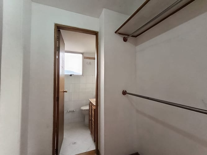 Apartamento de 3 alcobas en arriendo en El Poblado, Medellín, 72 m² · foto 10 de 19
