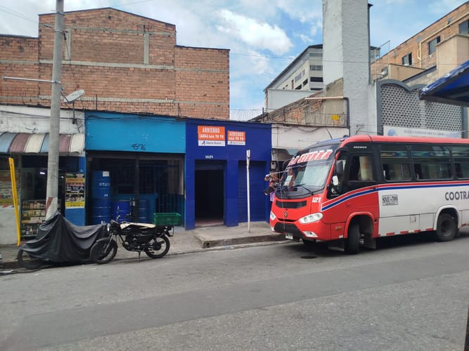 Local en arriendo en La Candelaria, Medellín, 58 m² · foto 7 de 17