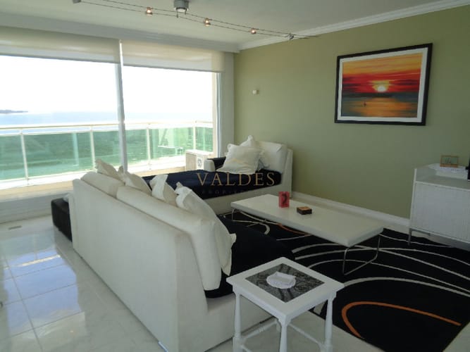 Apartamento en Mansa, 3 dormitorios, alquiler anual, PUNTA DEL ESTE · Foto 3