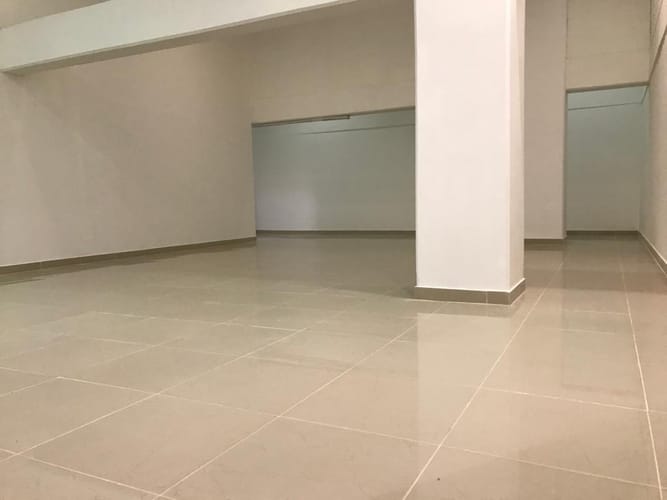 Local en arriendo en El Poblado, Medellín, 293 m² · foto 4 de 8