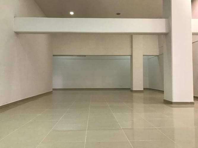 Local en arriendo en El Poblado, Medellín, 293 m² · foto 7 de 8