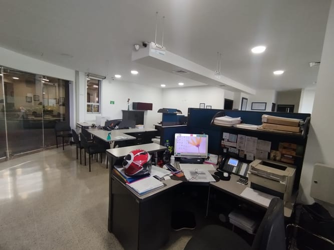 Local en arriendo en Guayabal, Medellín, 198 m² · foto 2 de 20