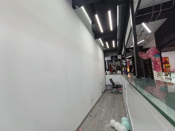 Local en arriendo en Guayaquil, Medellín, 12 m² · foto 7 de 7
