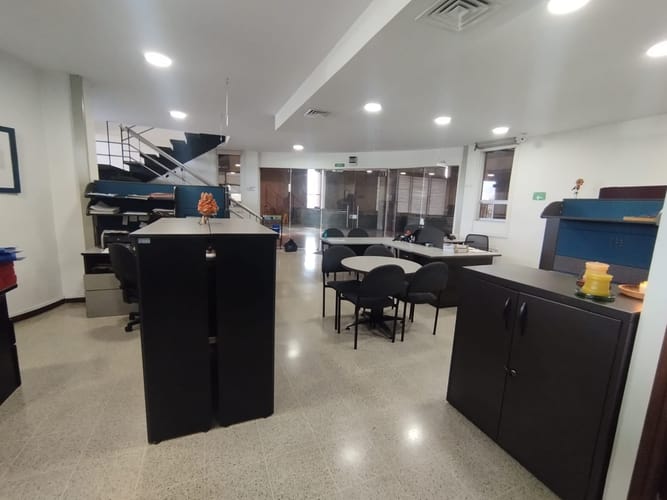 Local en arriendo en Guayabal, Medellín, 198 m² · foto 17 de 20