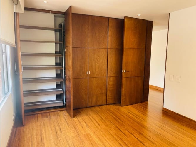Apartamento de 3 alcobas en venta en El Nogal, Bogotá, 255 m² · foto 19 de 24