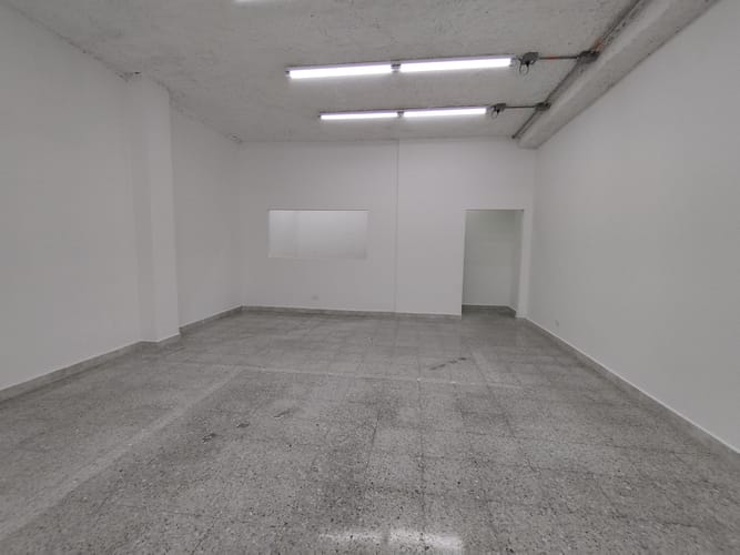Local en arriendo en Cristo Rey, Medellín, 100 m² · foto 4 de 10
