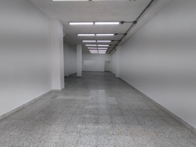 Local en arriendo en Cristo Rey, Medellín, 100 m² · foto 6 de 10